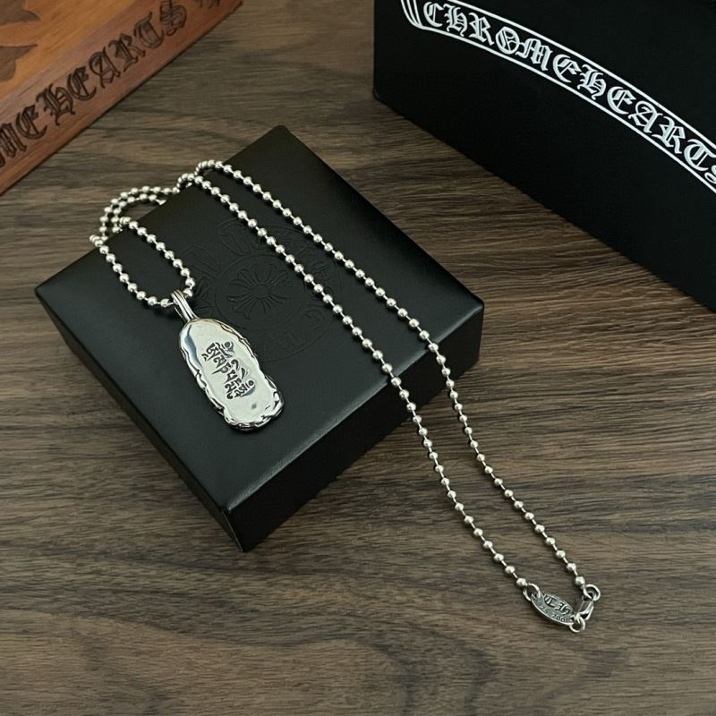 Ch*0me He**ts necklaces